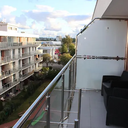 Bursztynek Z Miejscem Postojowym Apartamento *