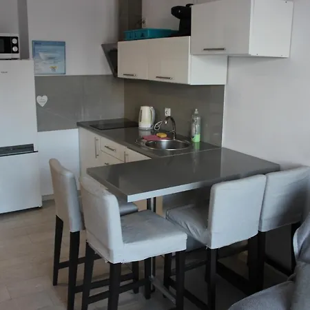 Apartment Bursztynek Z Miejscem Postojowym