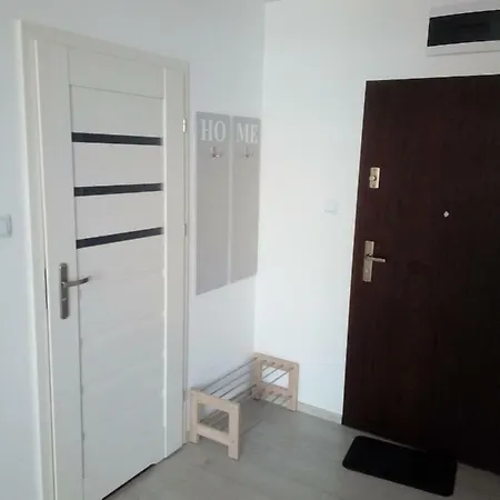 Apartment Bursztynek Z Miejscem Postojowym Kolberg