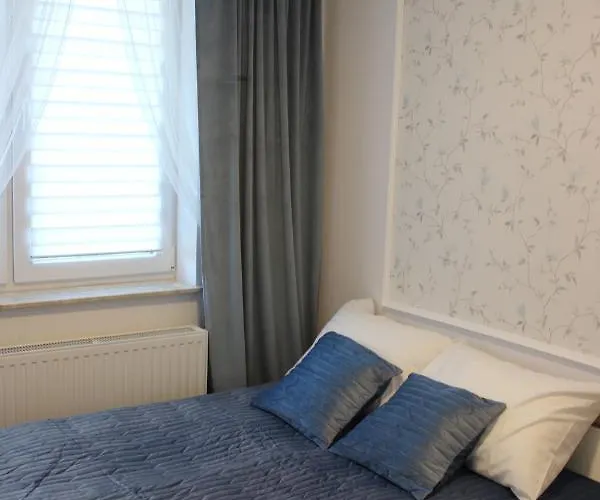 Bursztynek Z Miejscem Postojowym Апартаменты